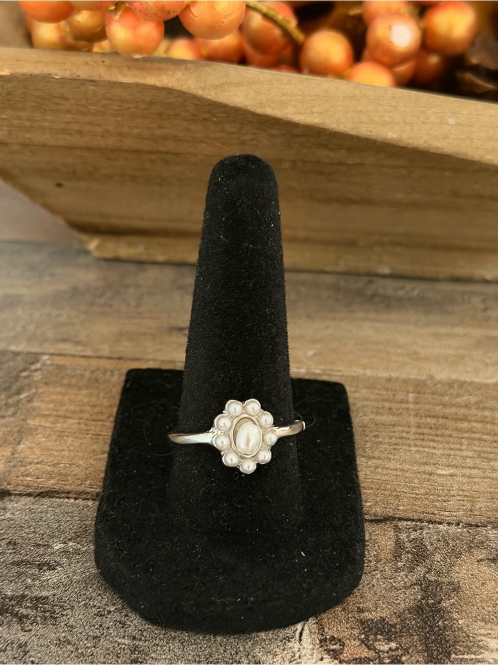 Fashion  Floral Pearl Cluster Ring - White